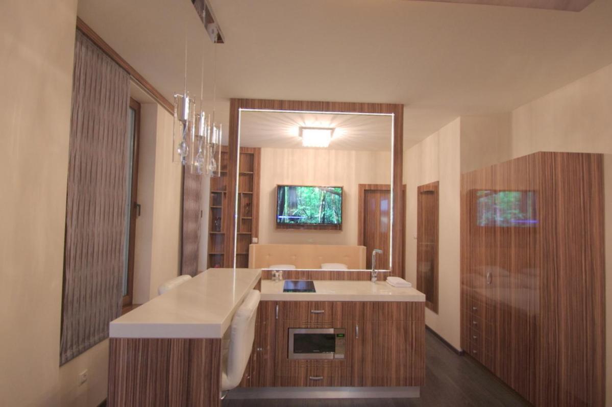 Hotel Vadaszkuert Superior İstolni Belgrad Dış mekan fotoğraf